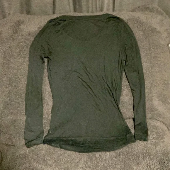 Tart Gray Burnout Long sleeve Shirt size Medium - Picture 3 of 3